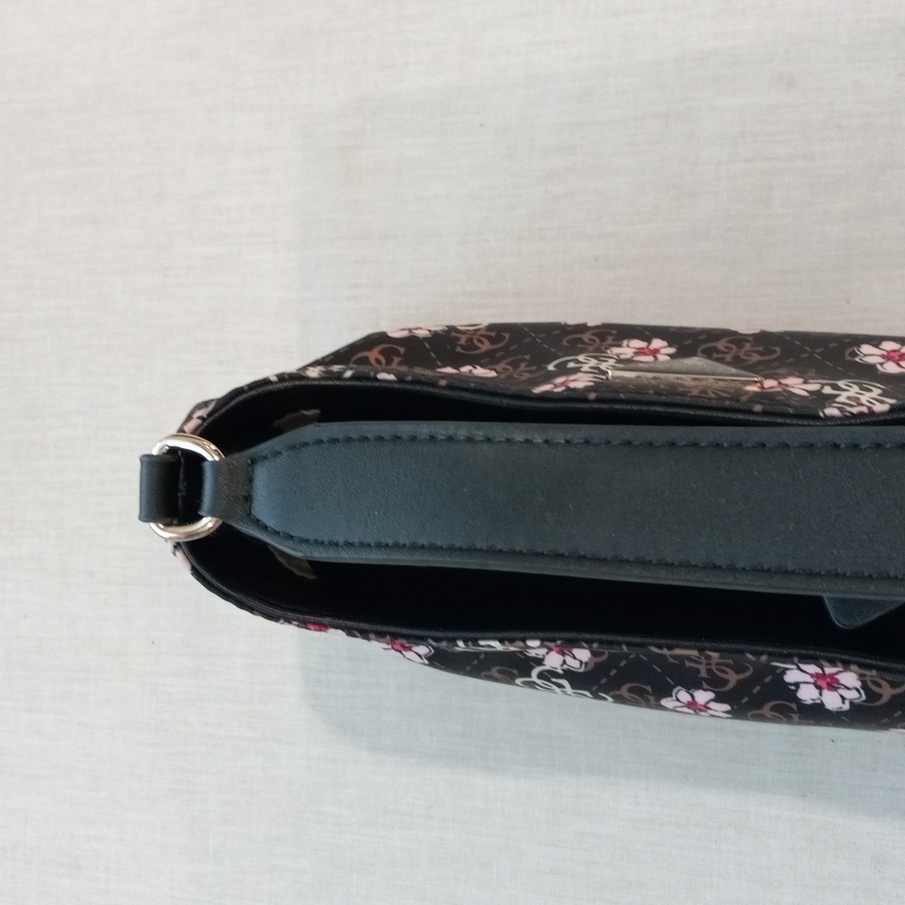 Handbag - Picture 7 of 14